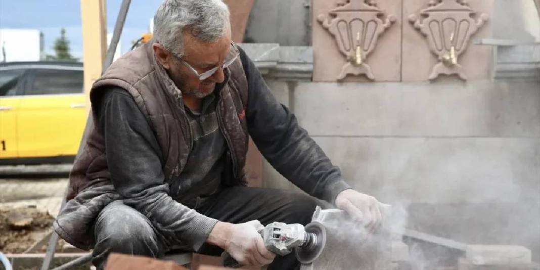 Cami inşaatına yardımla başladı yeni işi oldu! Kendi imkanlarıyla öğrendi: 12 yılda 164 tanesine imzasını attı 5